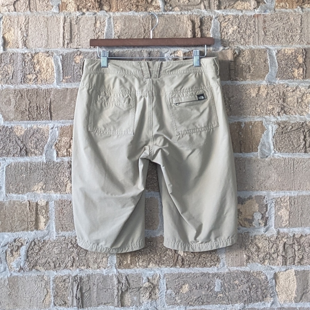 The North Face Stretch Nylon Hiking Bermuda Shorts Size 4 Khaki Tan - Picture 2 of 10